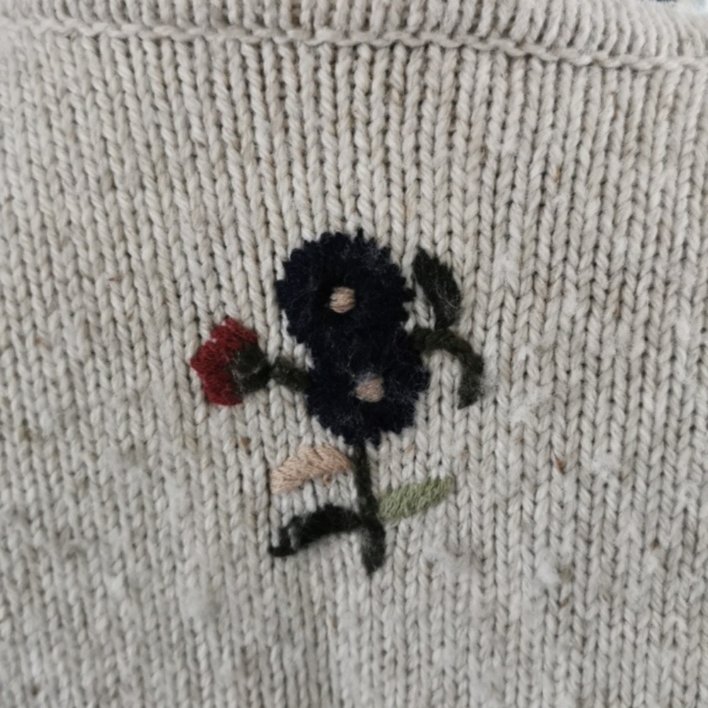 Vintage embroidered floral wool womens grannycore, cottagecore cardigan. Size M - Picture 7 of 10